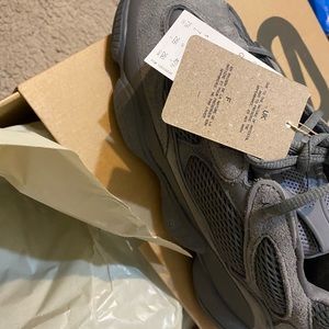 BRAND NEW AUTHENTIC YEEZY 500 GRANITE